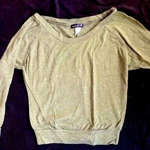 Long sleeve soft green top